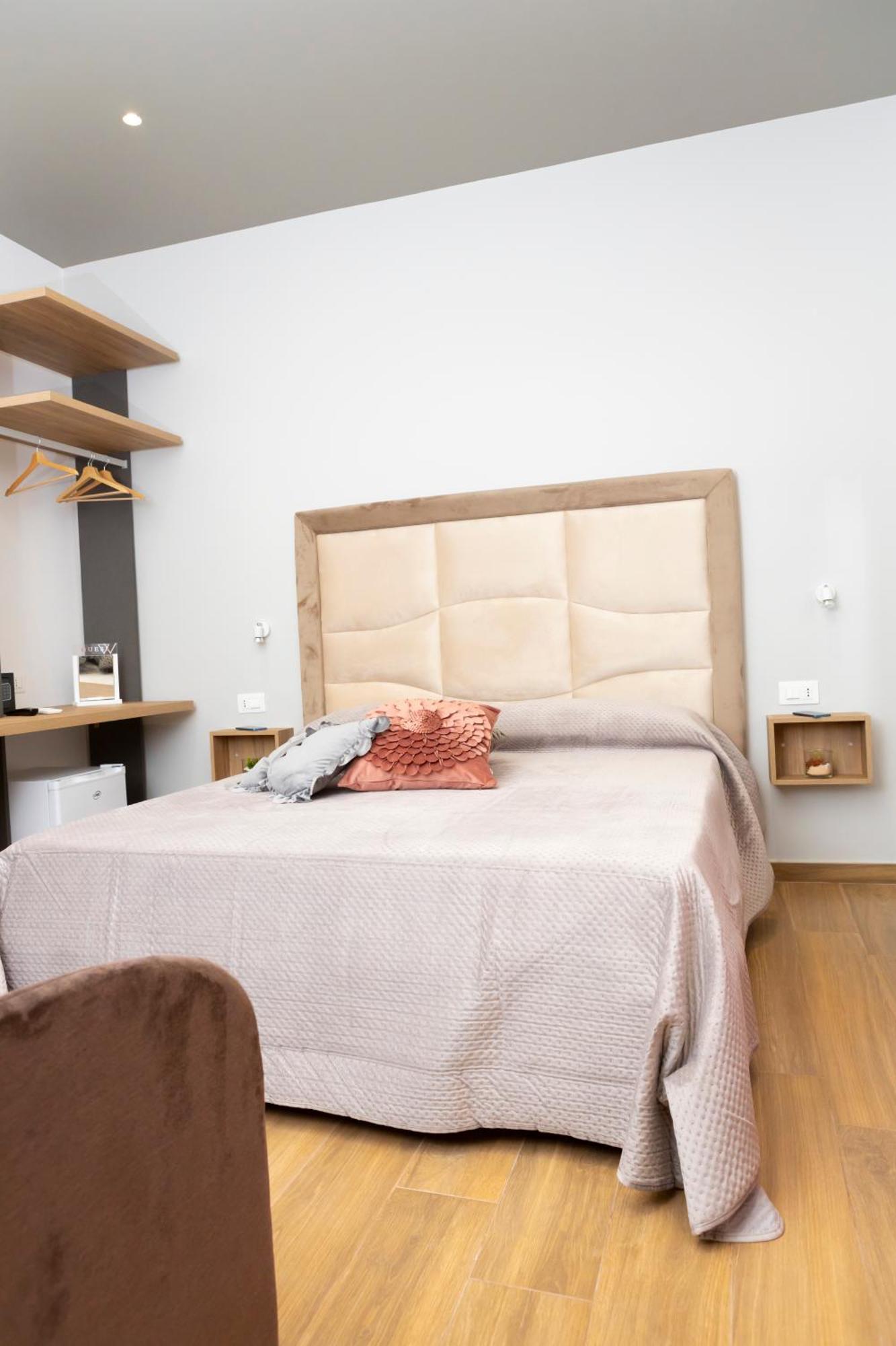 Alleria Rooms Naples Exterior photo
